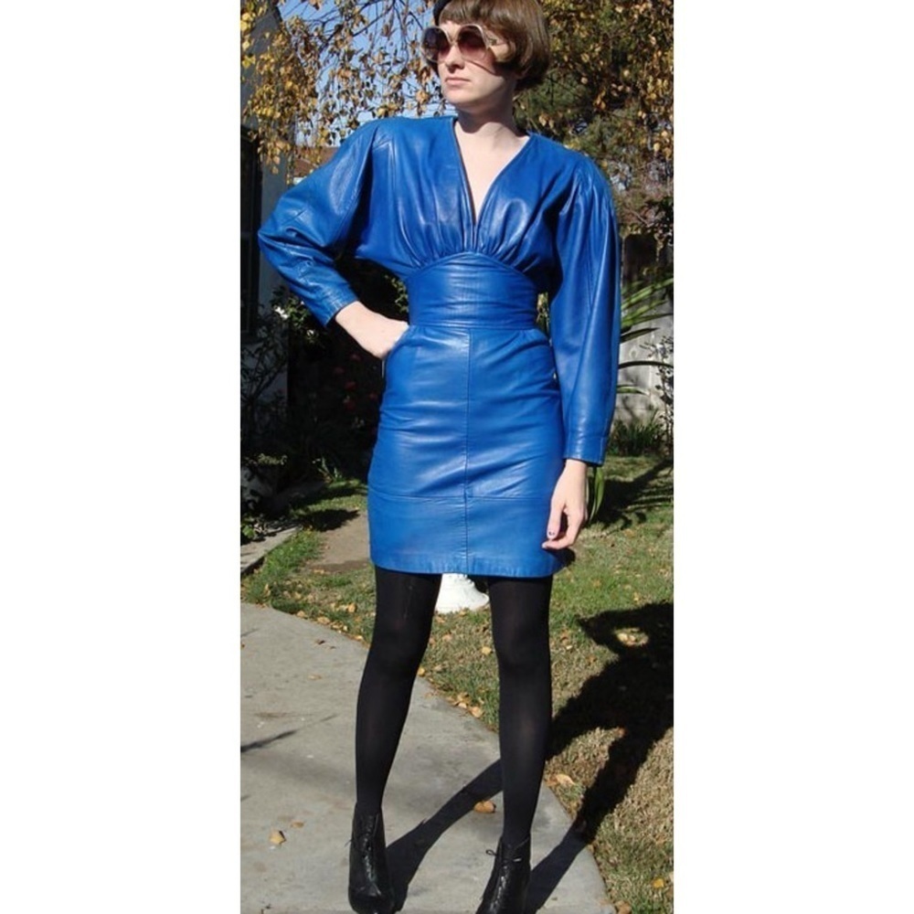 Vintage 80’s Michael Hoban North beach 100% Lamb Leather Colalt Blue VNeck Deess